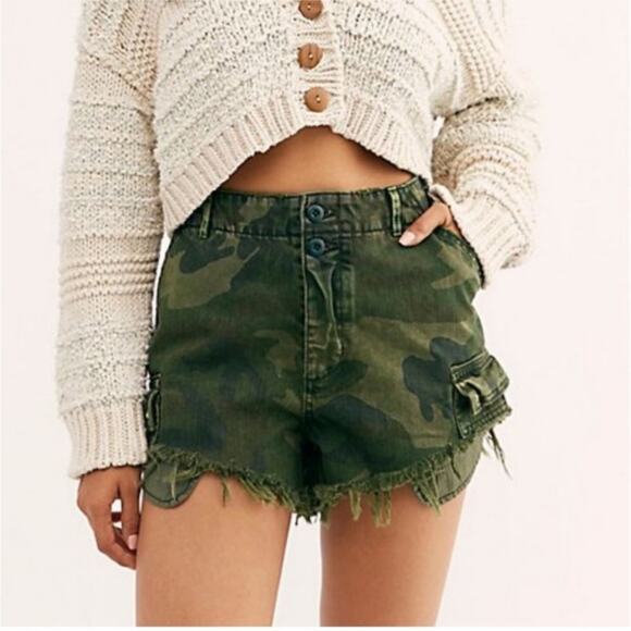 Free People Pants - Free People We The Free Green Camo Commander Cut Off Denim Shorts 2